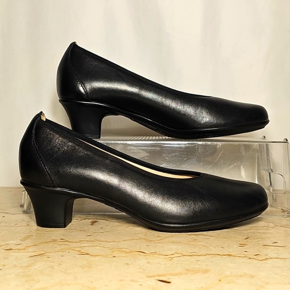 SAS Milano Womens Black Leather Classic Comfort Pump Size 8M - Picture 3 of 8